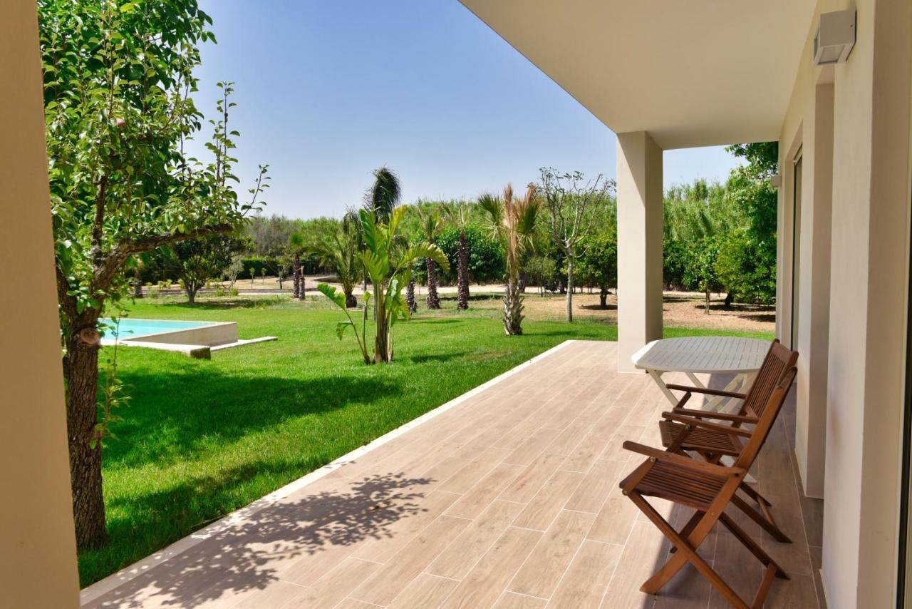 Villa Sirgole Rosa With Pool, Galatina Cutrofiano Buitenkant foto