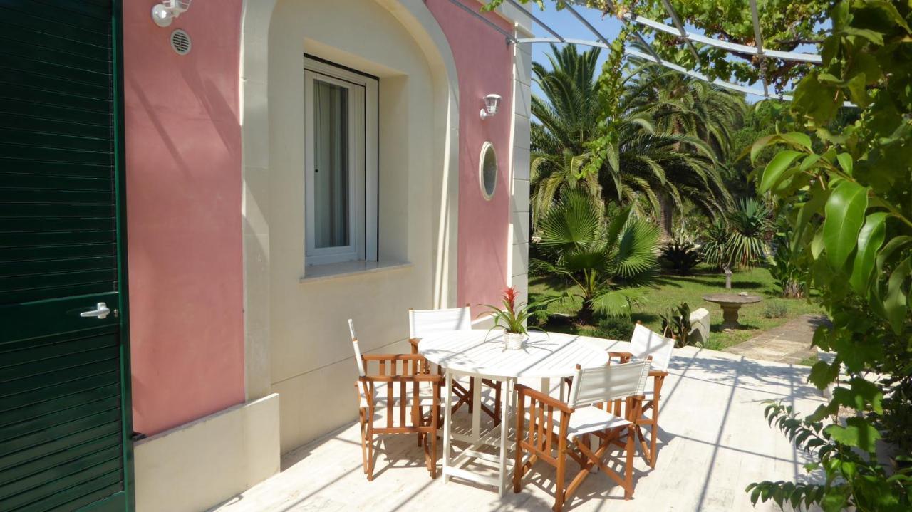 Villa Sirgole Rosa With Pool, Galatina Cutrofiano Buitenkant foto